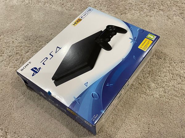 Sony PlayStation 4 Slim 1TB (Original Boxed)