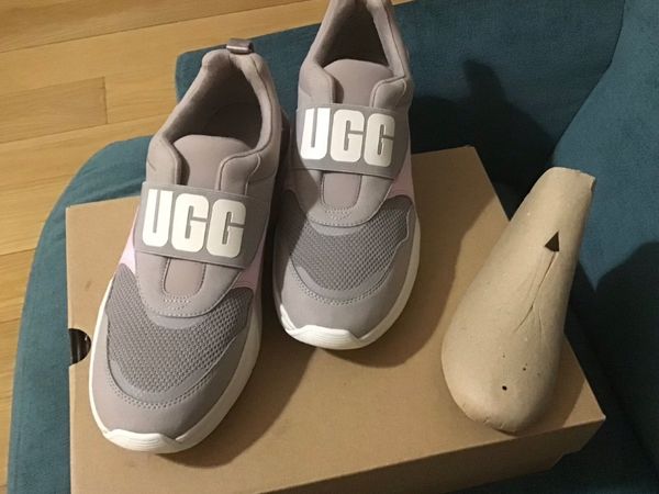 Ladies UGG Shoes/Trainers
