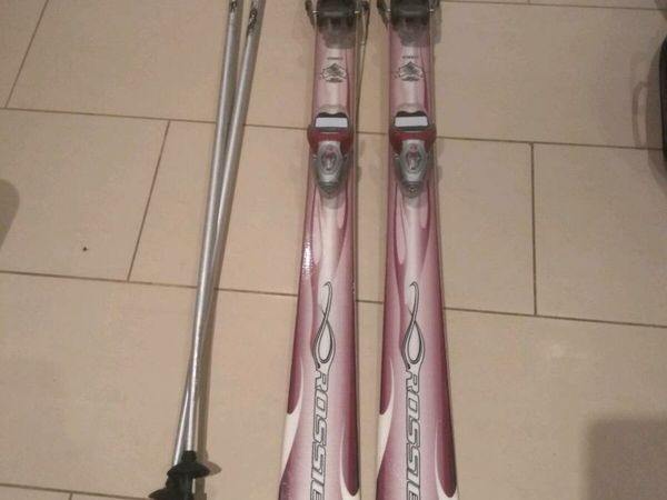 Ladies Skis and poles