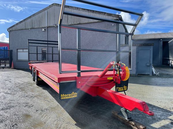 26 Foot Meredith Bale Trailer