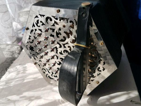 C/G 32 Button  Lachenal Anglo Concertina