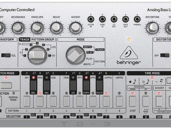 Analog Bass Line Synthesizer with VCO, VCF, 16-Step Sequencer, Distortion Effects and 16-Voice Poly Chain