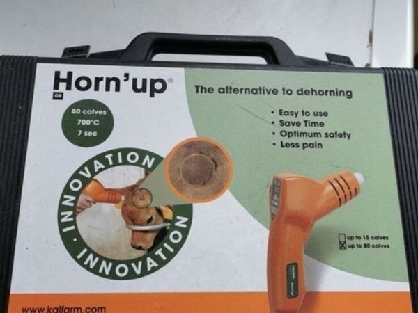 Horn up dehorner
