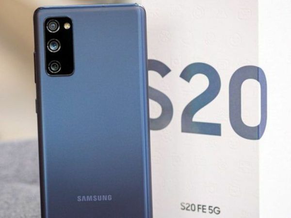Samsung S20 FE 5G. Unlocked.