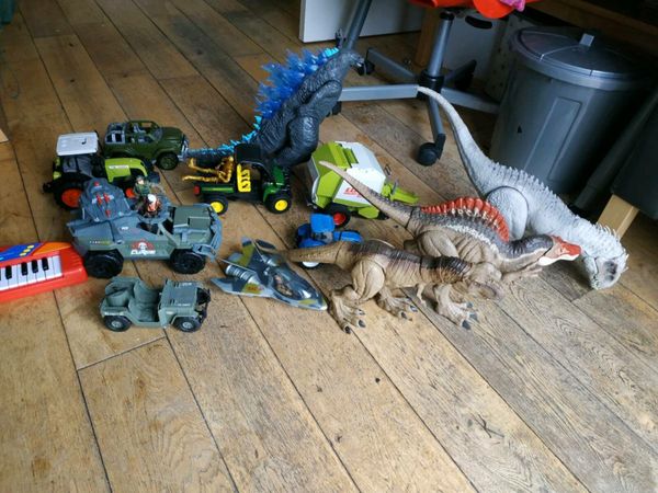 Toy selection, large Jurassic park dinosaurs
