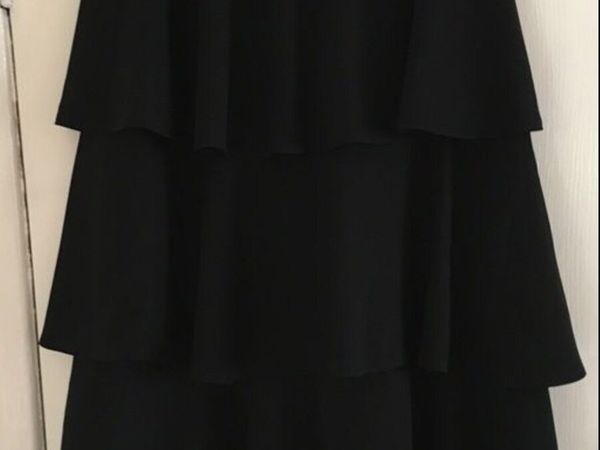 Ladies stunning Zara skirt size M €10
