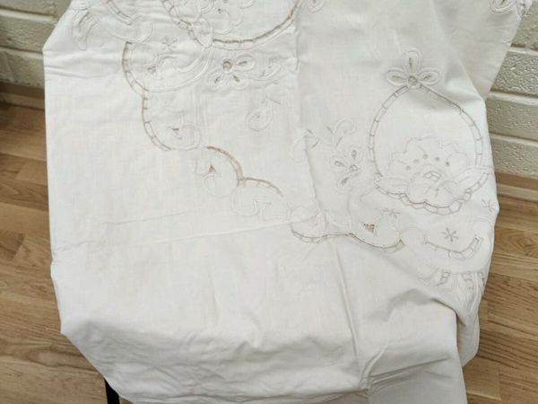 EMBROIDERY SINGLE, White Ivory New Duvet Cover !