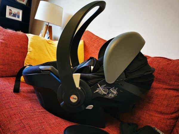 FREE Be safe baby car seat and iso fix base