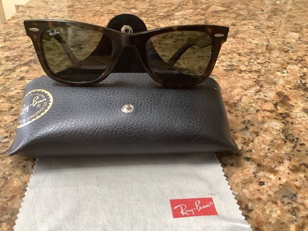 Ladies Ray-Ban Wayfarer Polarised Sunglasses