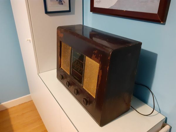 Vintage Bush Valve Radio