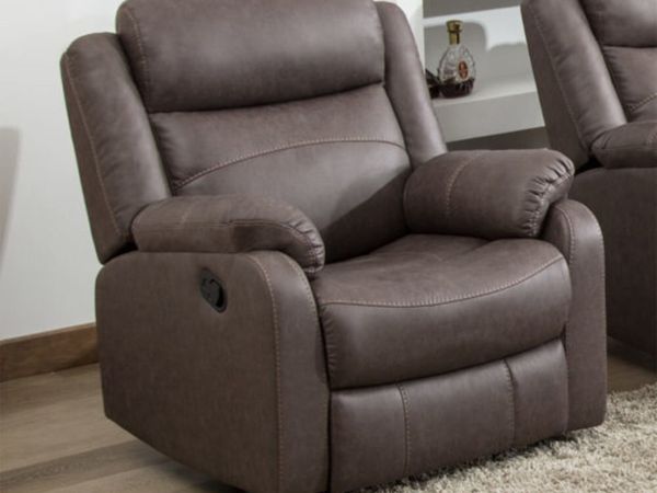 Brand new arm chair Erika recliner reduced