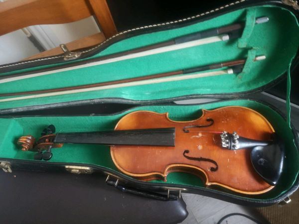 Conrad Gotz 1/2 size violin, 1960