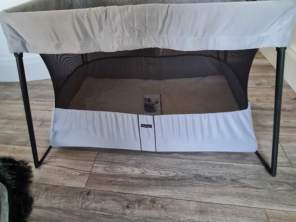 Babybjorn Travel cot bed