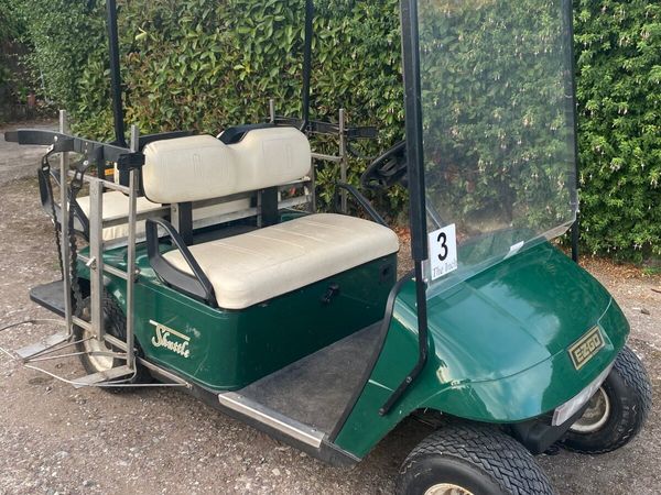 Golf buggy and trailer