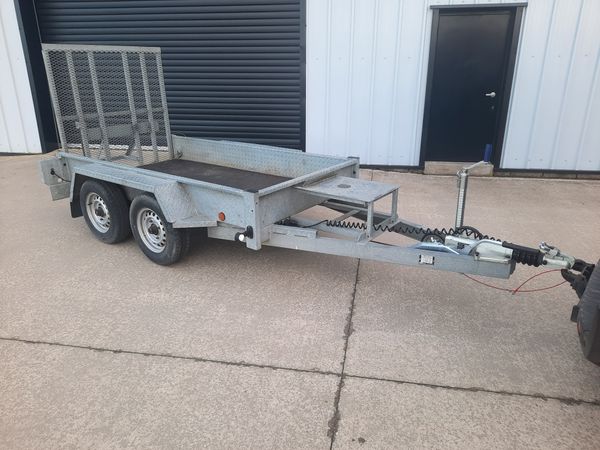 Meredith & Eyre Plant Trailer