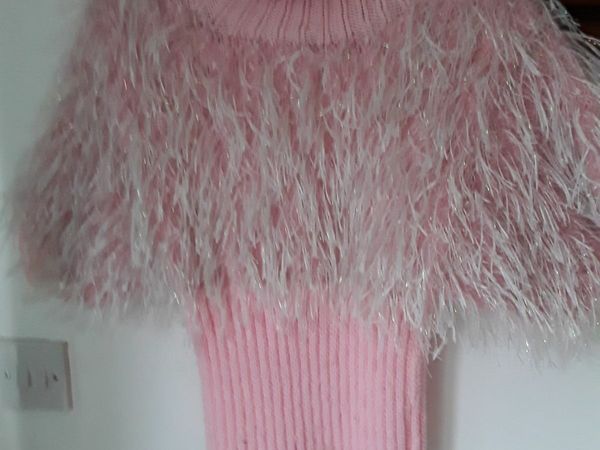 Brand new ladies hand knitted jumper size 10 pink