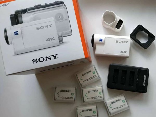 Sony FDR-X3000 4k action camera +  case