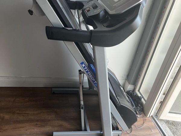 Treadmill - foldable