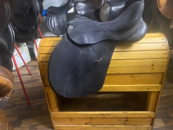 Kieffer saddle 17-17.5” black