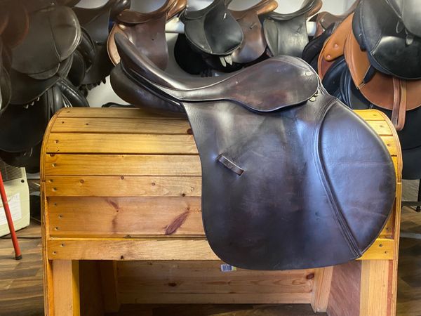 Berney brothers brown Leather saddle