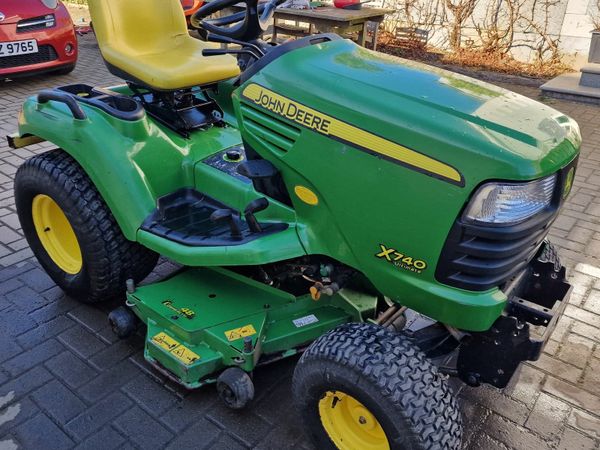 2018 John Deere ride on mower tractor lawnmower 24hp diesel