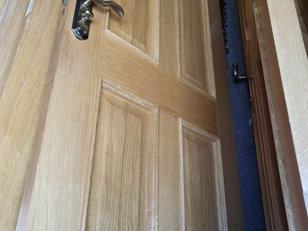 3 oak doors hindges and handles