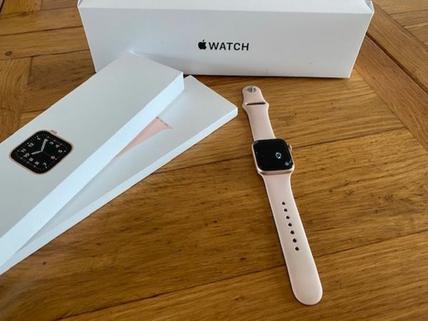 apple watch screen cracked 1 Jewellery Watches Ad For Sale in