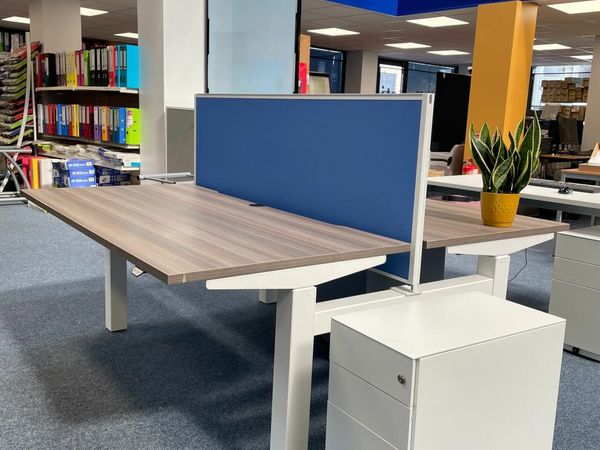 Height Adjustable Desks, Screen & Pedestal Bundles