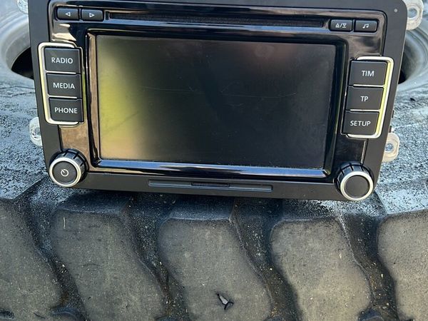 Genuine VW Radio, Fits Passat CC & Mk5 Golf