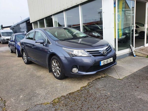 Toyota Avensis Saloon, Diesel, 2013, Blue