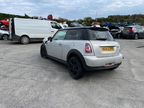 Mini Cooper Hatchback, Diesel, 2015, 