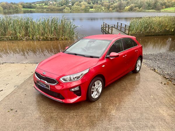 Kia Ceed Hatchback, Diesel, 2019, Red