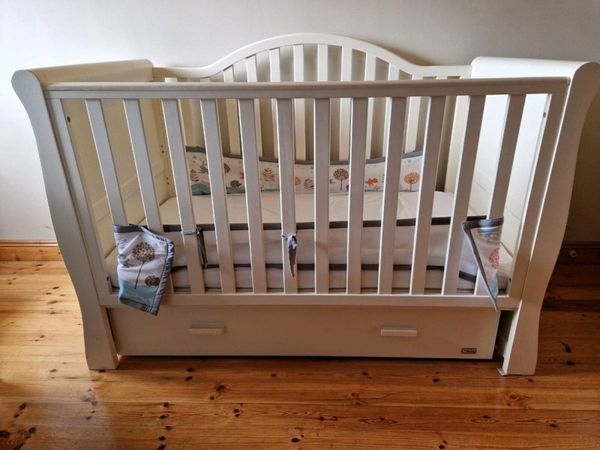 BR Baby Oslo Sleigh Cot Bed