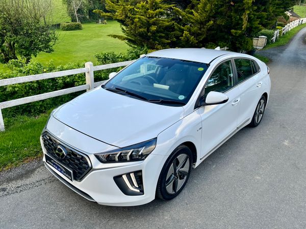 Hyundai IONIQ Hatchback, Petrol Hybrid, 2020, White