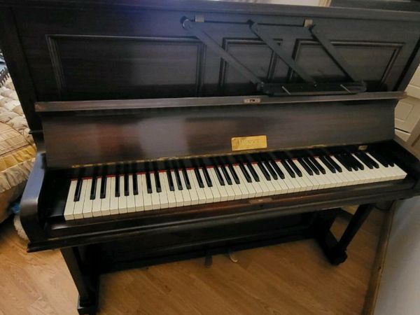 Piano Pigott & Co, Excellent condition, REDUCED