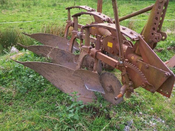 Kverneland 3 furrow plough