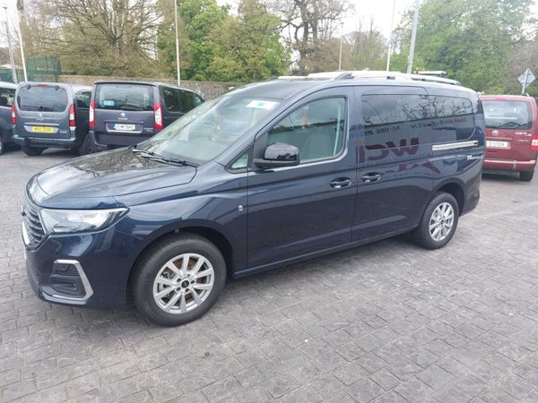 Ford Tourneo Connect MPV, Diesel, 2024, Blue