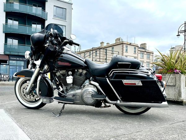 Harley Davidson Electra Glide - with warranty