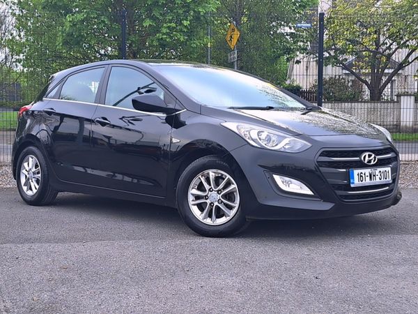 Hyundai i30 Deluxe 1.6 Diesel (110bhp) With 66 00
