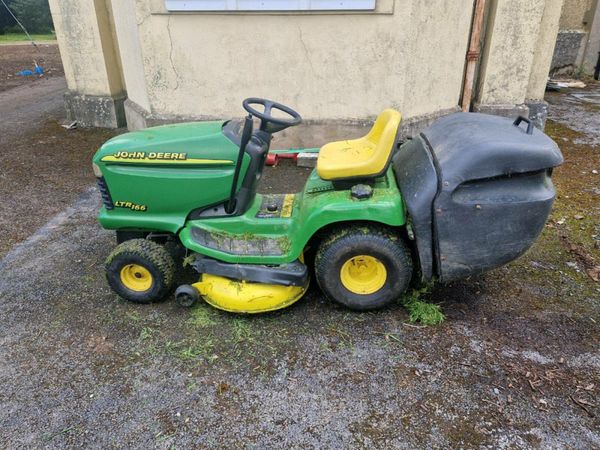 John deere ltr166 lawnmower for sale in Co. Tipperary for 1 500