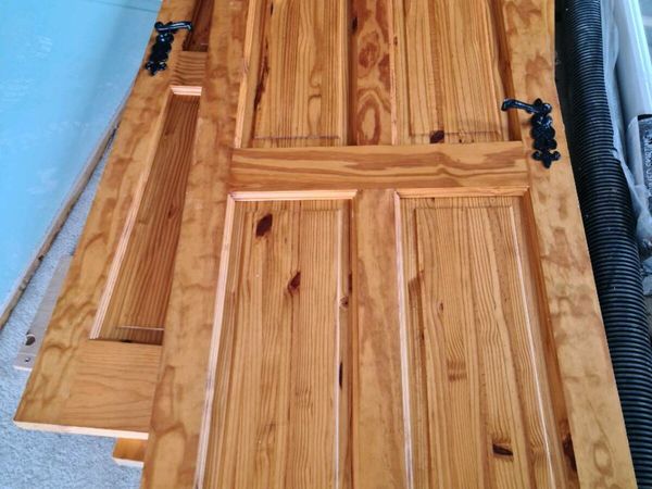 4 solid pine doors
