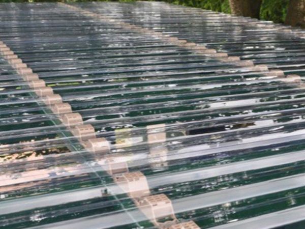 Galvinised and polycarbonate corragated sheeting
