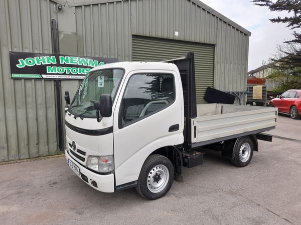 Toyota Dyna 3litre pick up 2013 low mileage