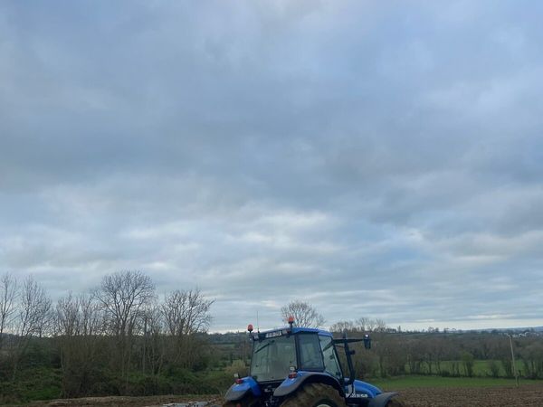 Kverneland 4 sod plough
