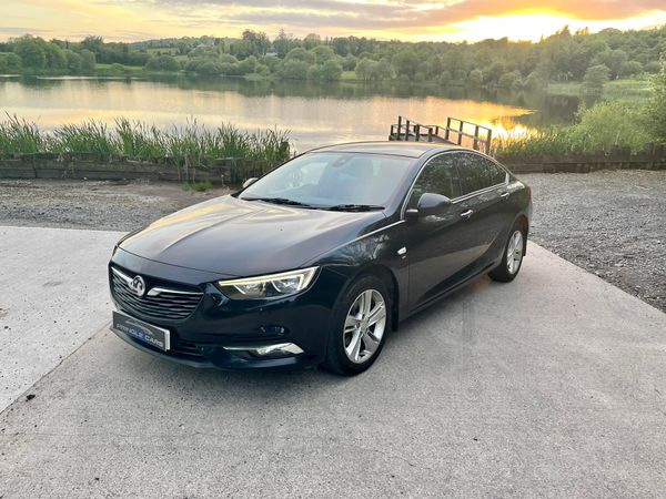 Opel Insignia Hatchback, Diesel, 2017, Blue