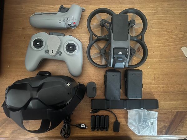 DJI FPV Avata drone v2 goggles v2 controller