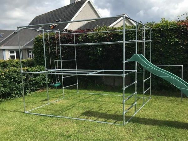 Monkey climbing hot sale frame