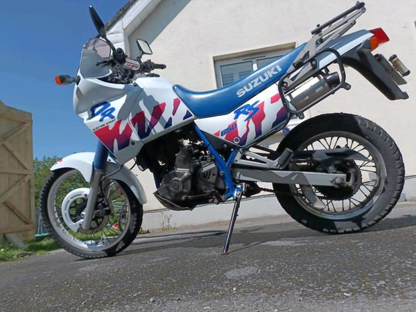 Motorcycle DR650RS