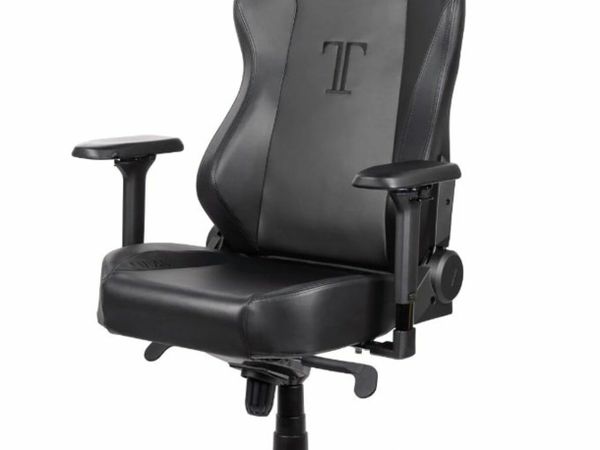 Secretlab TITAN 2020 gaming chair napa leather