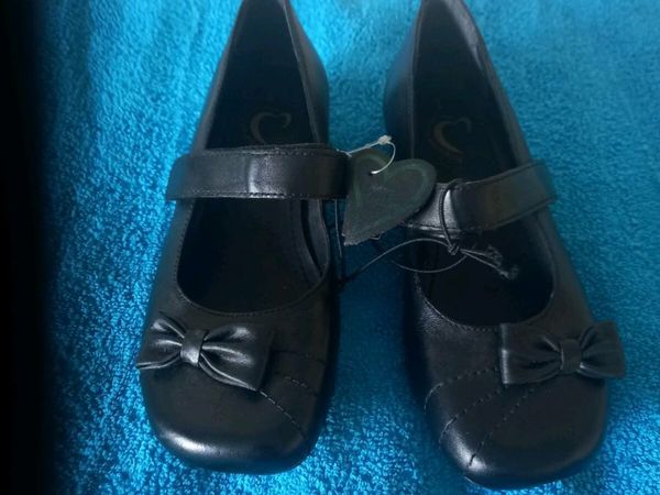 Girls Black Leather Shoes